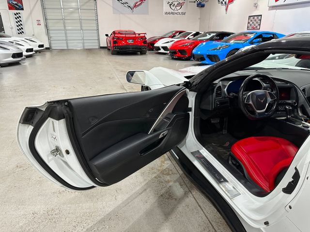 Used 2016 Chevrolet Corvette Stingray Coupe RWD image 14
