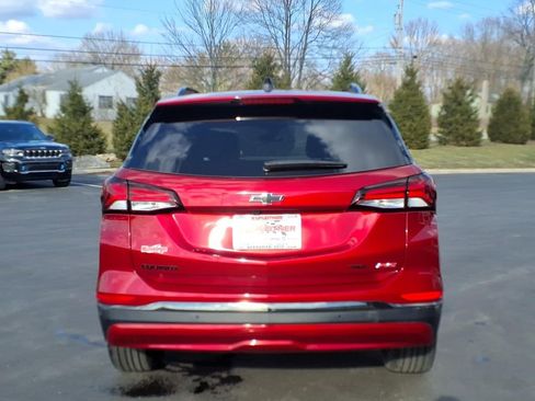 Used 2023 Chevrolet Equinox RS AWD/4WD image 4
