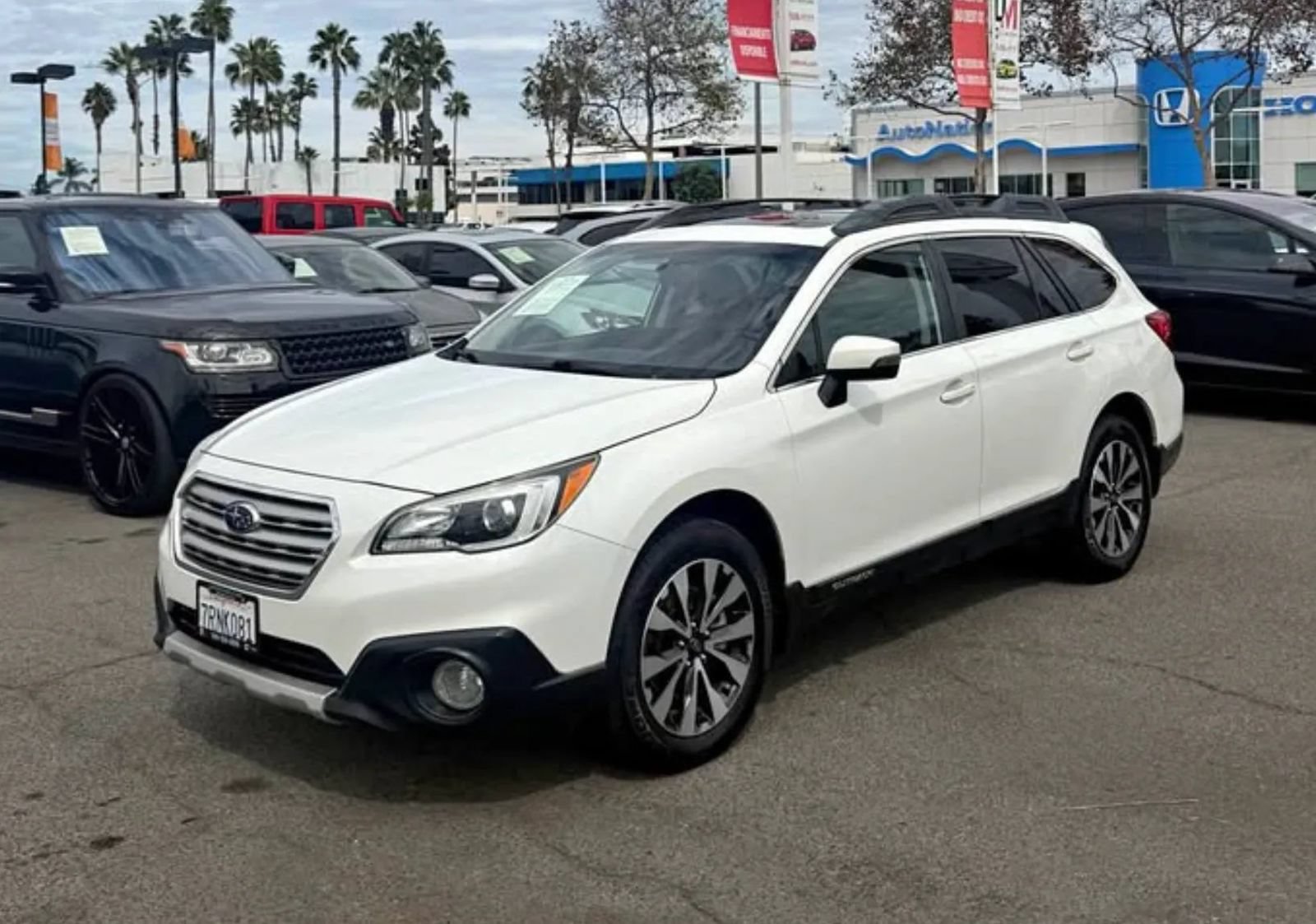 Used 2016 Subaru Outback 2.5i Limited AWD/4WD image 3