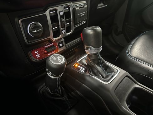 Used 2022 Jeep Wrangler Unlimited Rubicon 4xe w/ Steel Bumper Group image 29