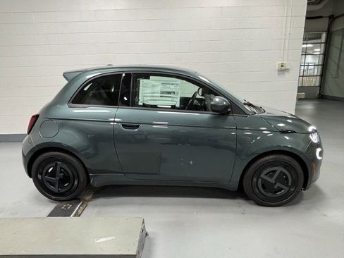 New 2025 FIAT 500 e image 3