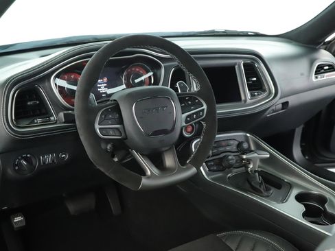 Used 2023 Dodge Challenger SRT Hellcat image 2