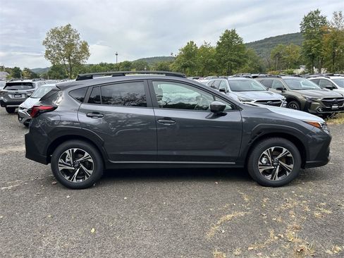 New 2025 Subaru Crosstrek 2.5i Premium image 9