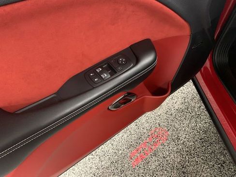 Used 2016 Dodge Challenger SRT Hellcat image 11