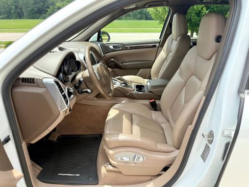 Used 2013 Porsche Cayenne Diesel AWD/4WD image 8
