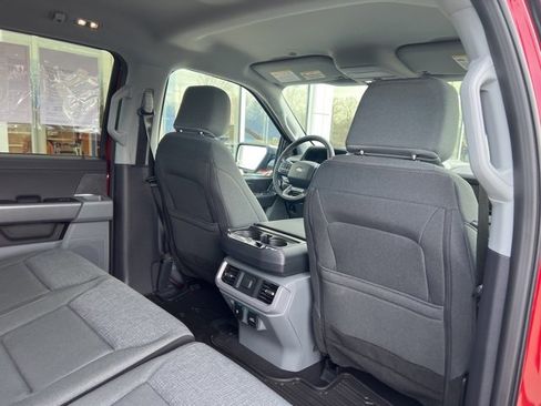 Used 2024 Ford F150 XLT w/ Equipment Group 302A MID image 31