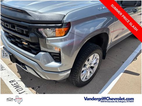 Used 2023 Chevrolet Silverado 1500 Custom RWD image 2