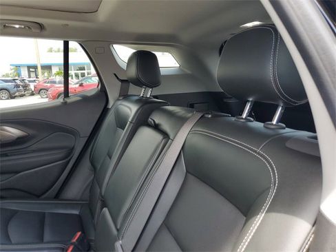 Certified 2022 GMC Terrain SLT w/ Tech Package image 11