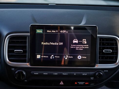 New 2026 Hyundai Venue SE image 16