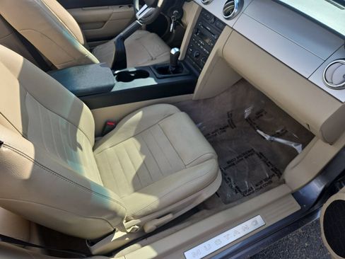 Used 2006 Ford Mustang GT RWD image 12