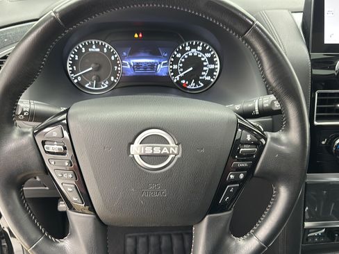 Used 2021 Nissan Armada SV AWD/4WD image 17