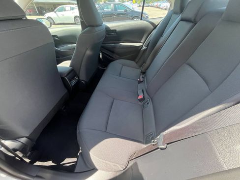 Used 2025 Toyota Corolla LE FWD image 25
