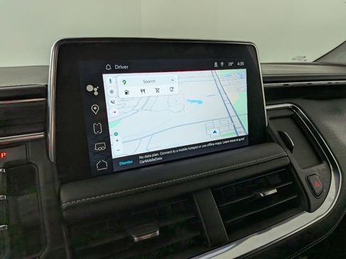 Used 2023 GMC Yukon SLT image 6