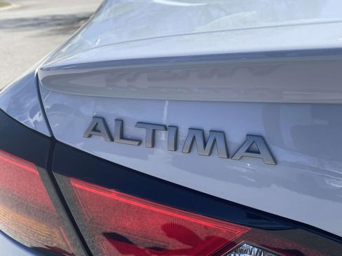 Used 2023 Nissan Altima 2.0 SR image 8