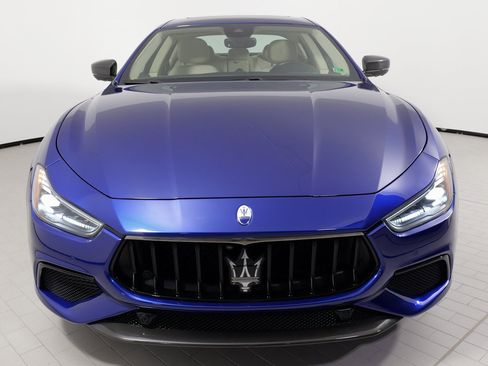 Used 2022 Maserati Ghibli Modena image 7