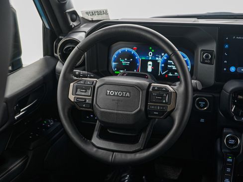 Used 2025 Toyota Land Cruiser w/ Premium Package image 16