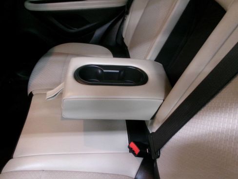 Used 2020 Buick Encore Preferred w/ Safety Package image 21