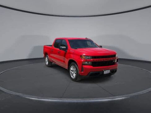 Used 2022 Chevrolet Silverado 1500 Custom RWD image 2