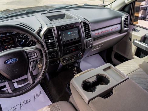 Used 2017 Ford F250 XLT w/ XLT Value Package AWD/4WD image 34
