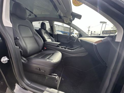 Used 2020 Tesla Model Y Performance AWD/4WD image 24