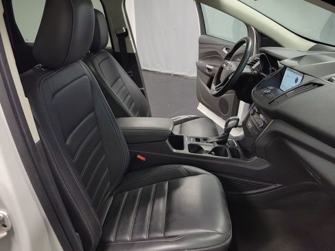 Used 2019 Ford Escape SEL AWD/4WD image 22