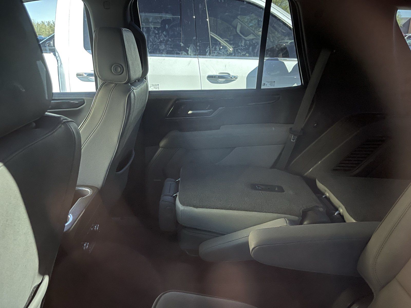 Used 2025 GMC Yukon Elevation w/ Technology Package RWD image 11