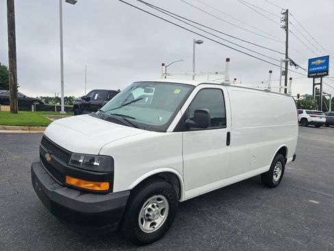 Used 2020 Chevrolet Express 3500 RWD image 4