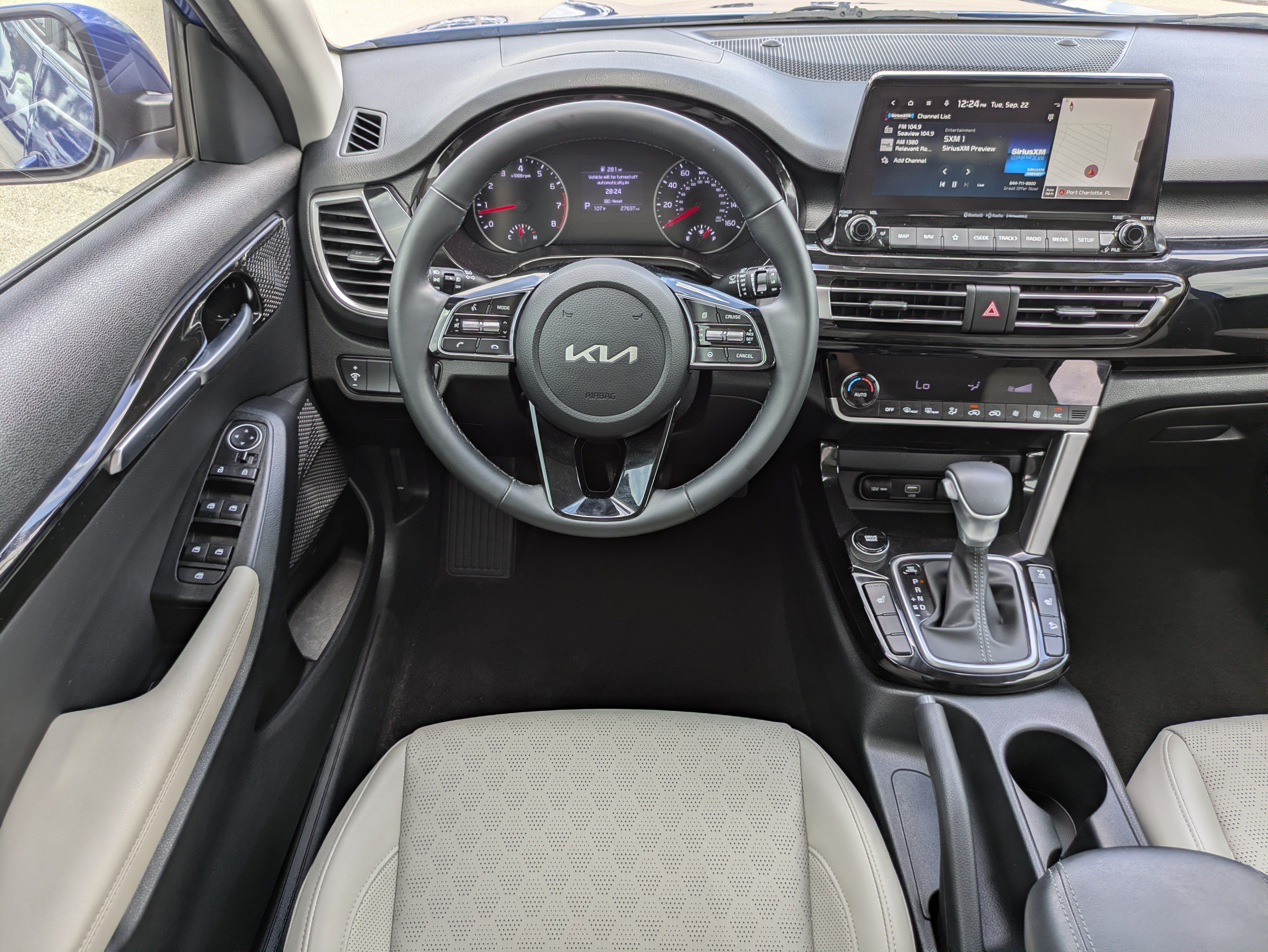 Used 2023 Kia Seltos EX AWD/4WD image 16