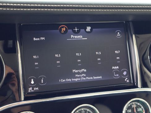 Used 2017 Bentley Mulsanne image 16