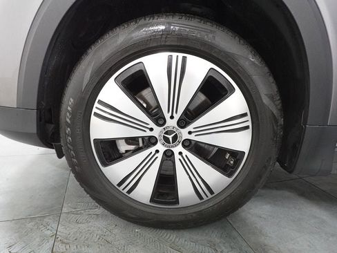Used 2023 Mercedes-Benz EQB 300 4MATIC w/ Exclusive Package image 38