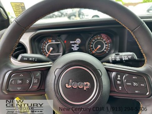 Used 2024 Jeep Wrangler Unlimited Sport AWD/4WD image 24