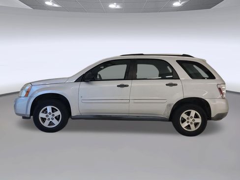 Used 2009 Chevrolet Equinox LS FWD image 2