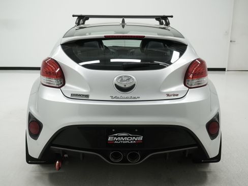 Used 2016 Hyundai Veloster Turbo image 5