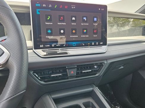 New 2026 Volkswagen Tiguan SE R-Line FWD image 13