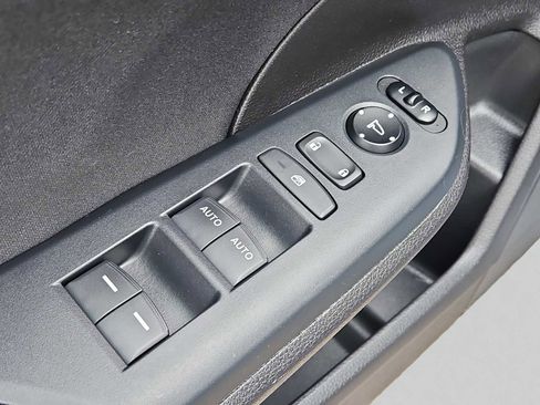 Certified 2021 Honda Civic EX image 24