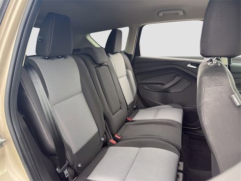 Used 2017 Ford Escape SE w/ Equipment Group 201A image 18