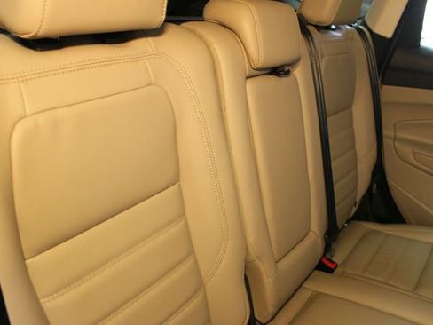 Used 2019 Ford Escape Titanium w/ U9j03 - Titanium Tow Package image 14