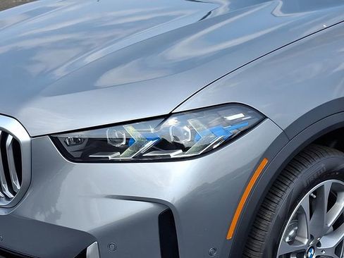 Certified 2026 BMW X5 xDrive40i w/ Parking Assistance Package AWD/4WD image 9