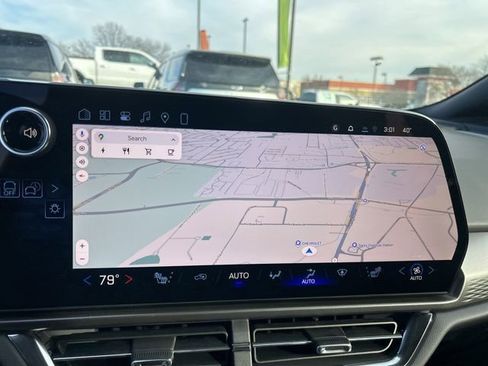 New 2026 Chevrolet Equinox EV LT image 21