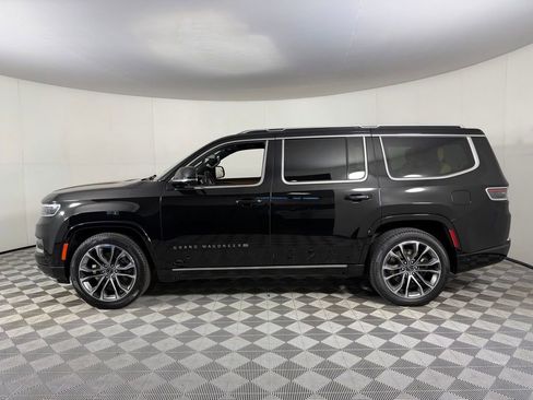 Certified 2024 Jeep Grand Wagoneer Series III w/ Rear Seat Video Group 1 AWD/4WD image 9