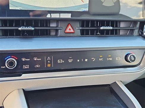 Used 2024 Kia Sportage EX w/ EX Premium Package image 26