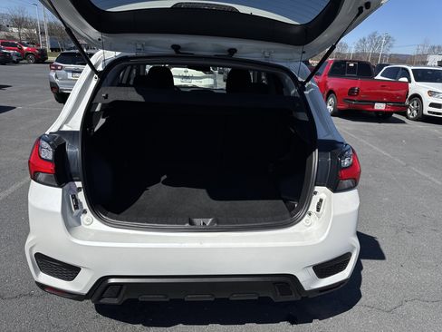 Used 2021 Mitsubishi Outlander Sport ES image 10