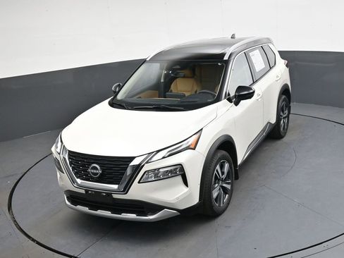 Used 2023 Nissan Rogue Platinum w/ Platinum Premium Package image 37