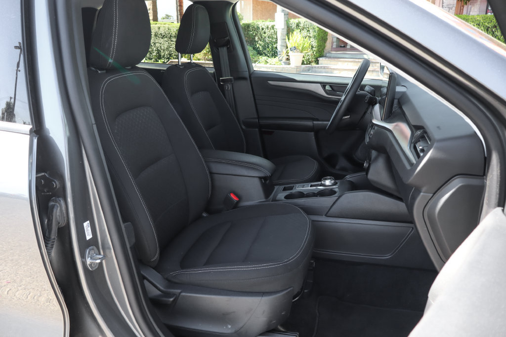 Used 2025 Ford Escape Active w/ Tech Pack #1 FWD image 39