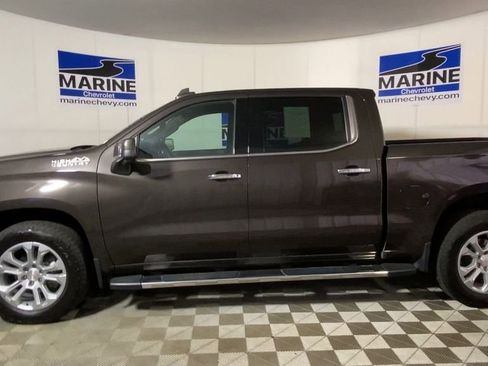 Used 2021 Chevrolet Silverado 1500 High Country w/ Technology Package AWD/4WD image 7