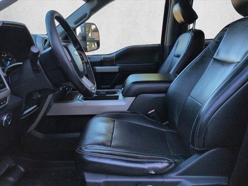 Used 2019 Ford F350 Lariat w/ Chrome Package image 14