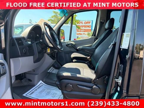 Used 2016 Mercedes-Benz Sprinter 2500 image 14