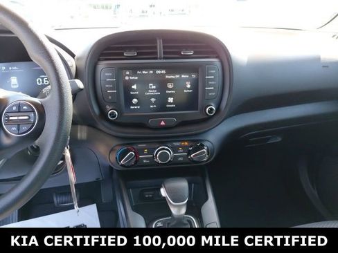 Certified 2025 Kia Soul LX image 12