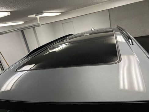 Used 2024 Cadillac XT6 Sport w/ Platinum Package AWD/4WD image 13
