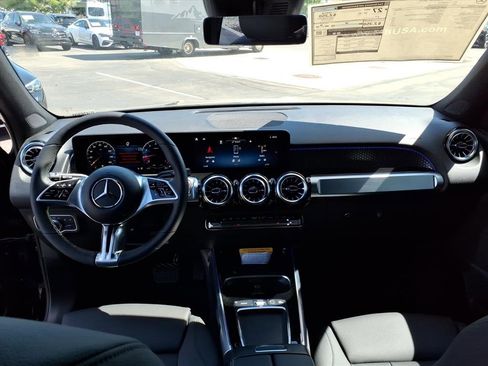 New 2025 Mercedes-Benz GLB 250 4MATIC image 22